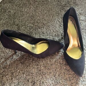 H&M heels worn ONCE and in great condition. As well as very comfortable